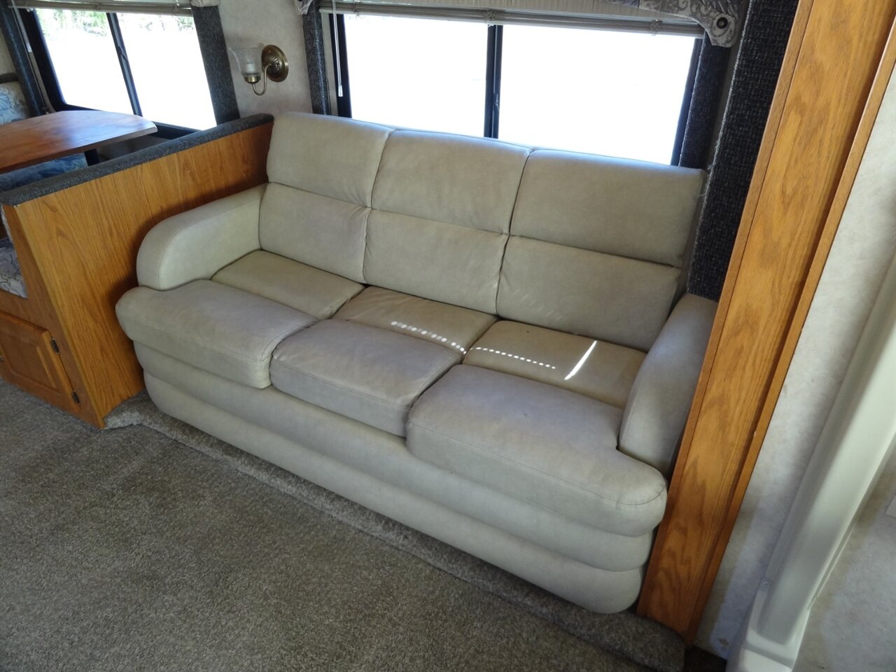 2005 Damon Day Break 3272  Class A - Photo 55 - Deland, FL 32720