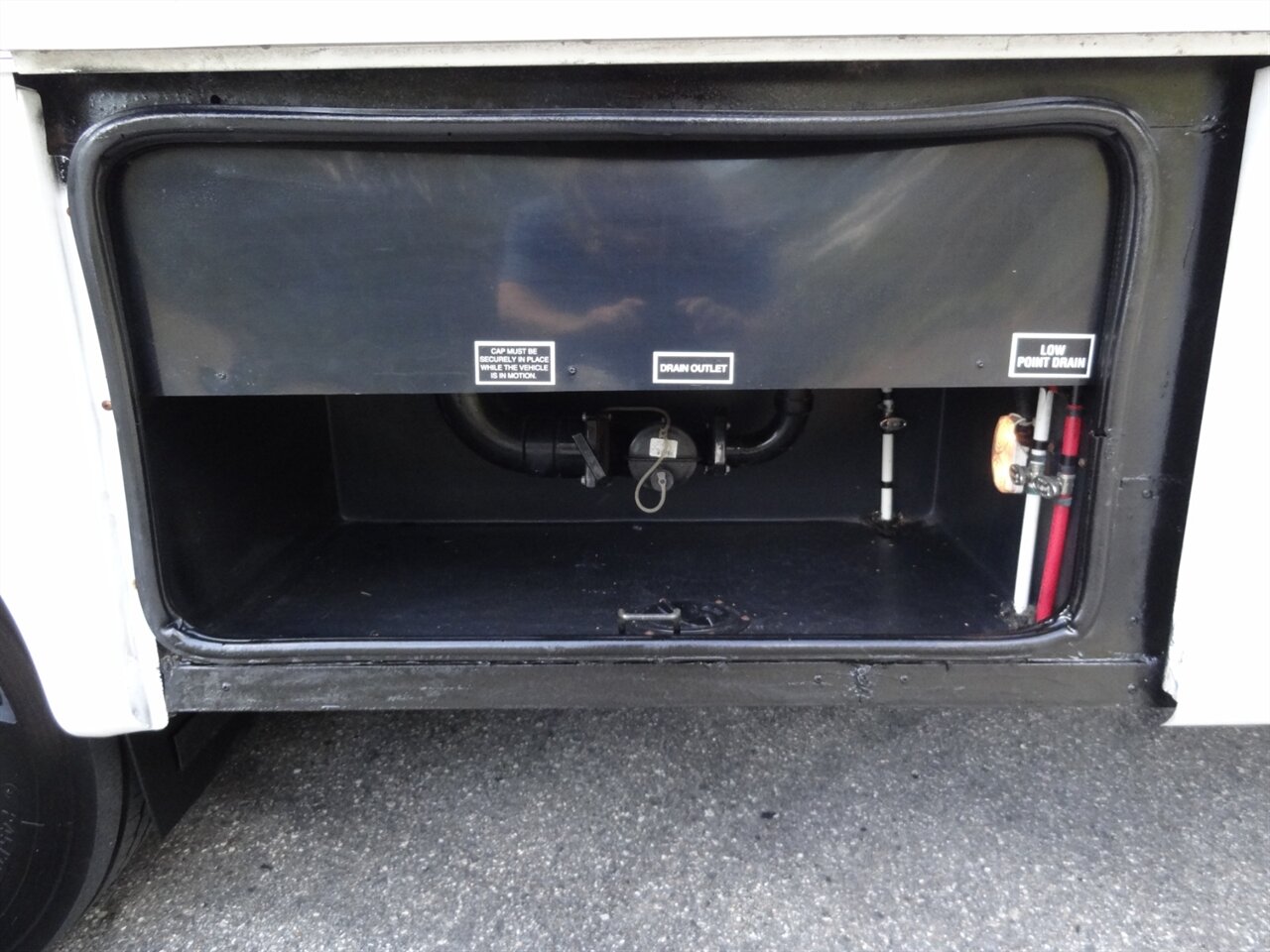 2005 Damon Day Break 3272  Class A - Photo 34 - Deland, FL 32720