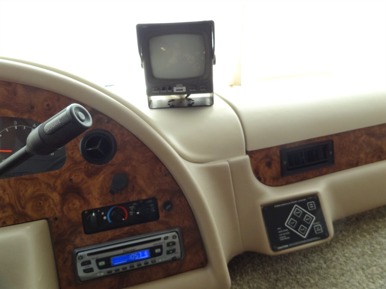 2005 Damon Day Break 3272  Class A - Photo 53 - Deland, FL 32720