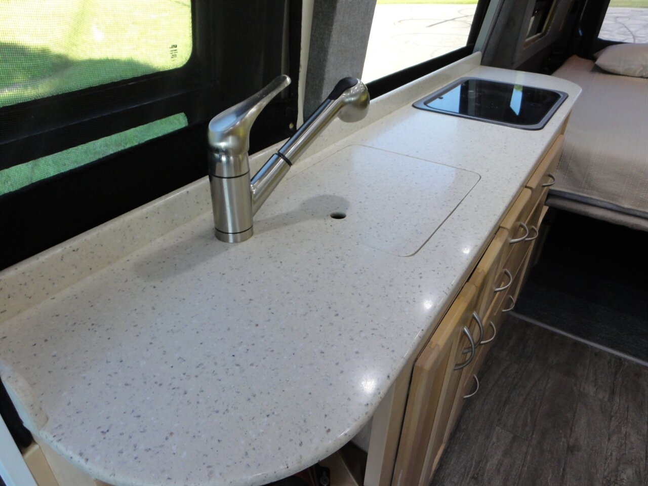 2013 Mercedes-Benz Sprinter Great western Legend EX Class B - Photo 44 - Deland, FL 32720