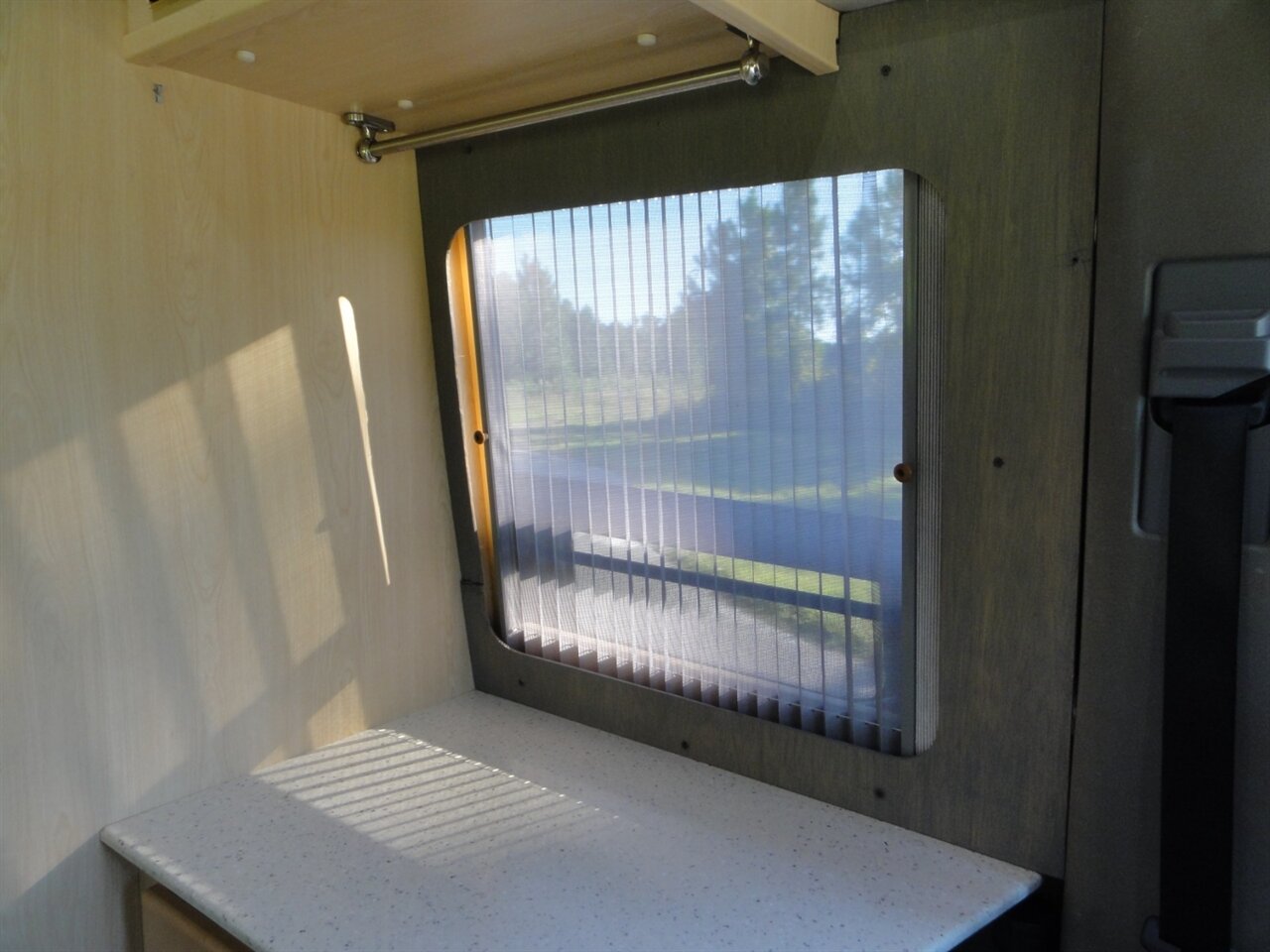 2013 Mercedes-Benz Sprinter Great western Legend EX Class B - Photo 41 - Deland, FL 32720