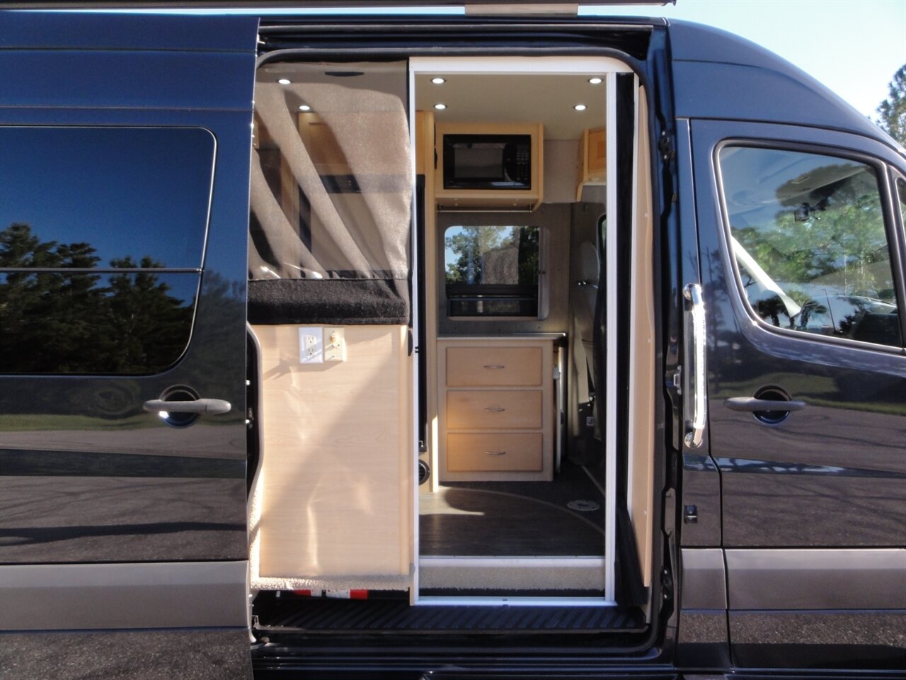 2013 Mercedes-Benz Sprinter Great western Legend EX Class B - Photo 29 - Deland, FL 32720