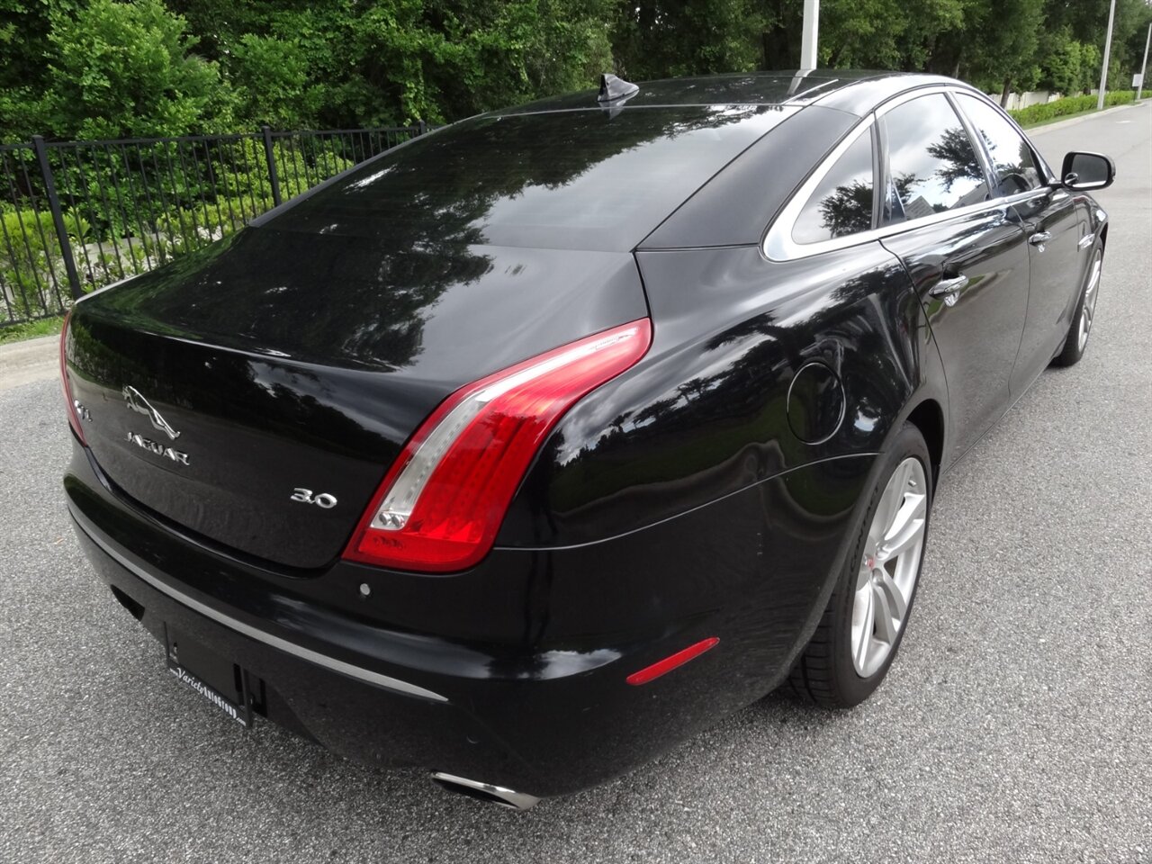 2015 Jaguar XJL Portfolio - Photo 3 - Deland, FL 32720