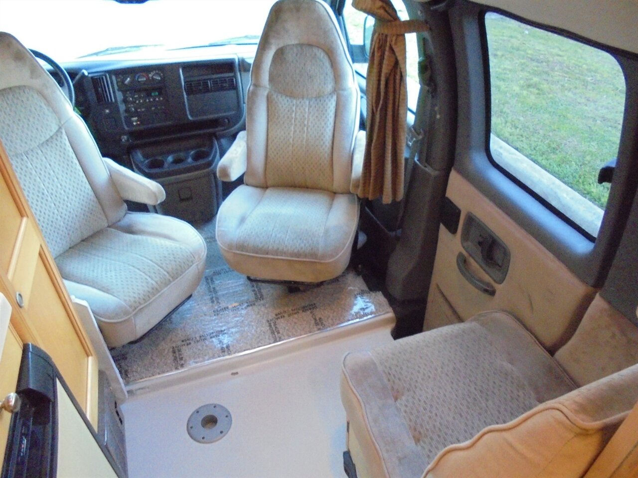 2005 Chevrolet Express 2500  Roadtrek 170 - Photo 80 - Deland, FL 32720