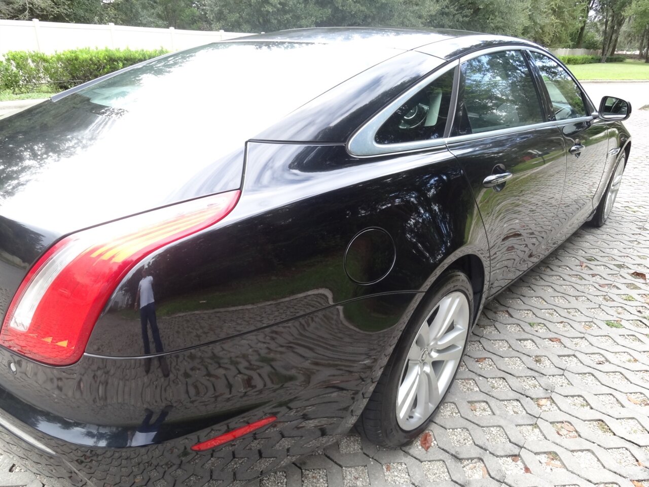 2012 Jaguar XJL Portfolio  Premium - Photo 11 - Deland, FL 32720