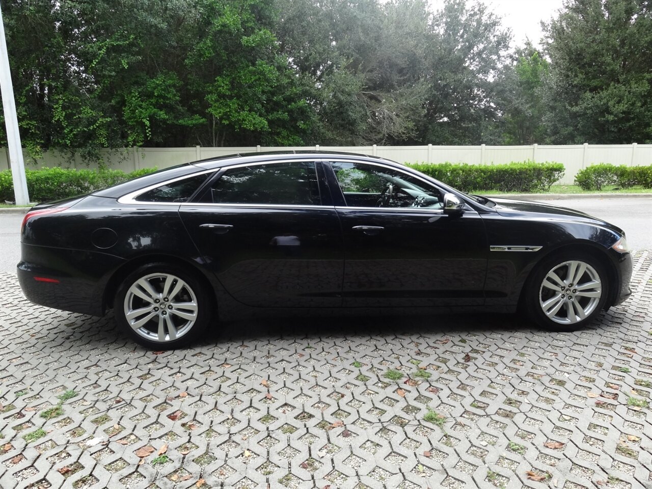 2012 Jaguar XJL Portfolio  Premium - Photo 14 - Deland, FL 32720