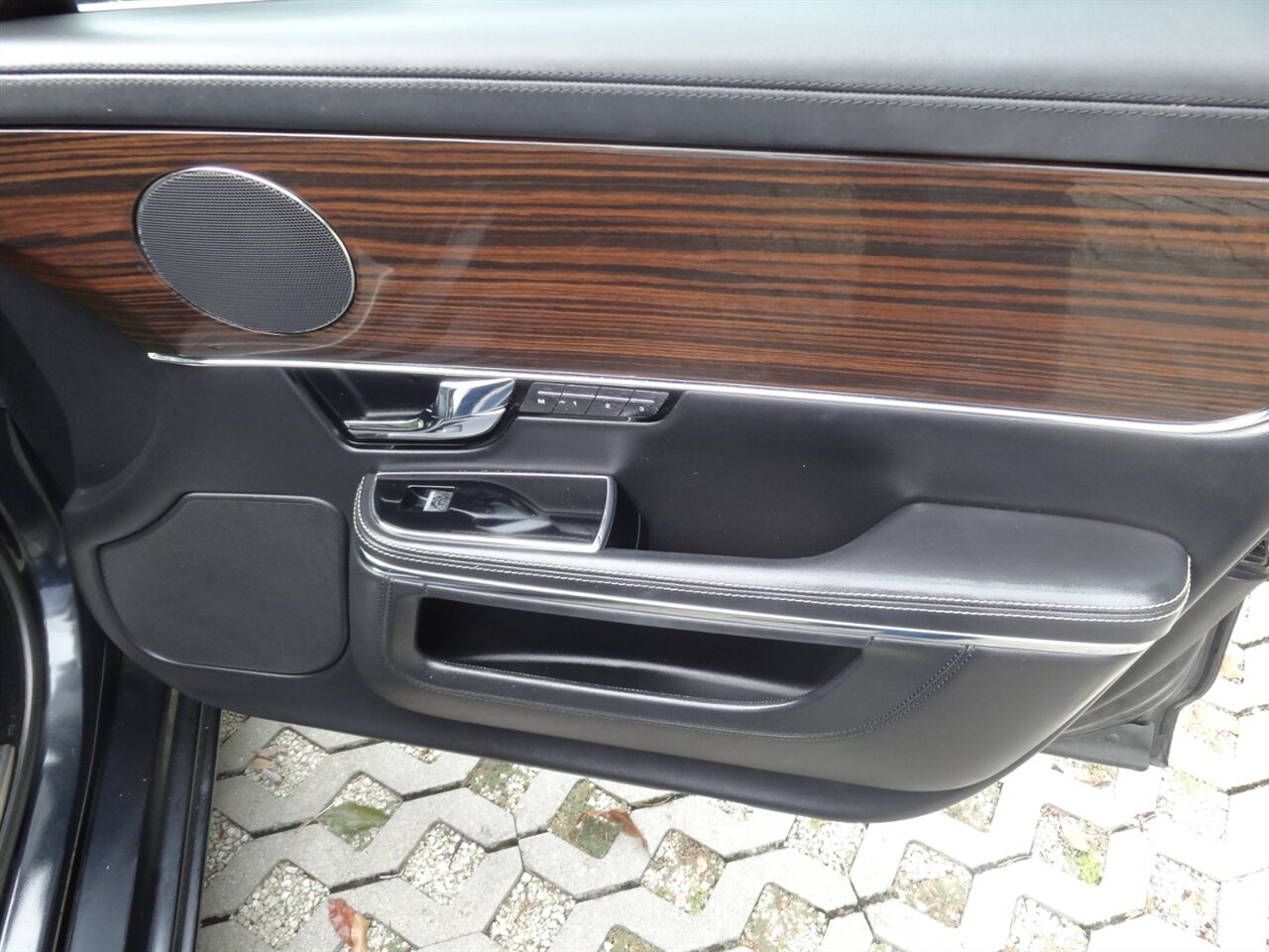 2012 Jaguar XJL Portfolio  Premium - Photo 43 - Deland, FL 32720