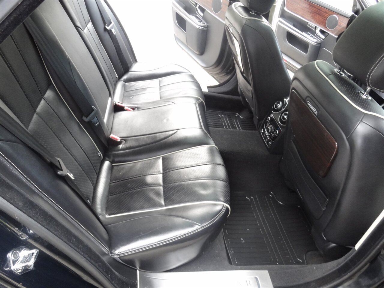 2012 Jaguar XJL Portfolio  Premium - Photo 36 - Deland, FL 32720