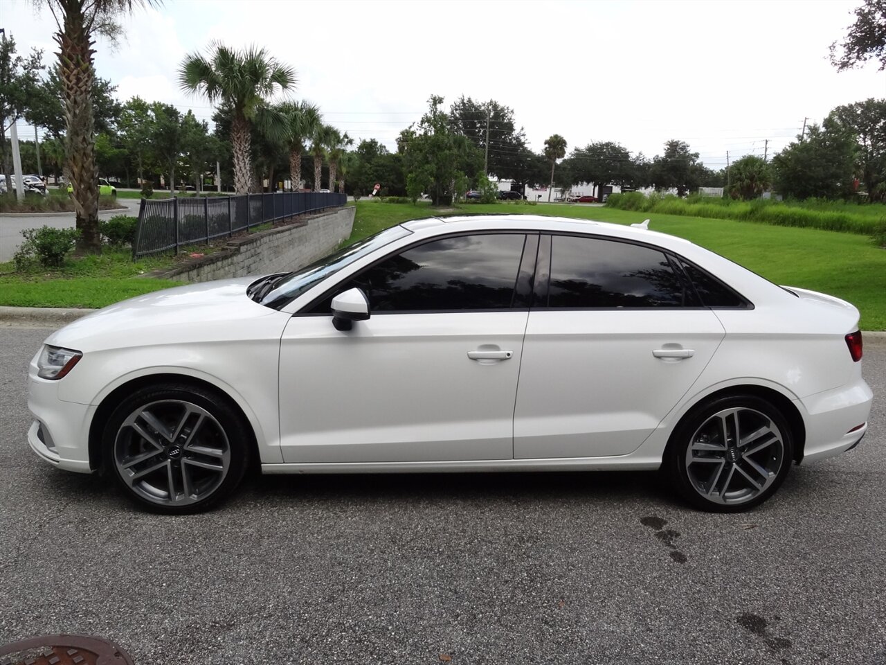 2018 Audi A3 2.0T Tech Premium - Photo 16 - Deland, FL 32720