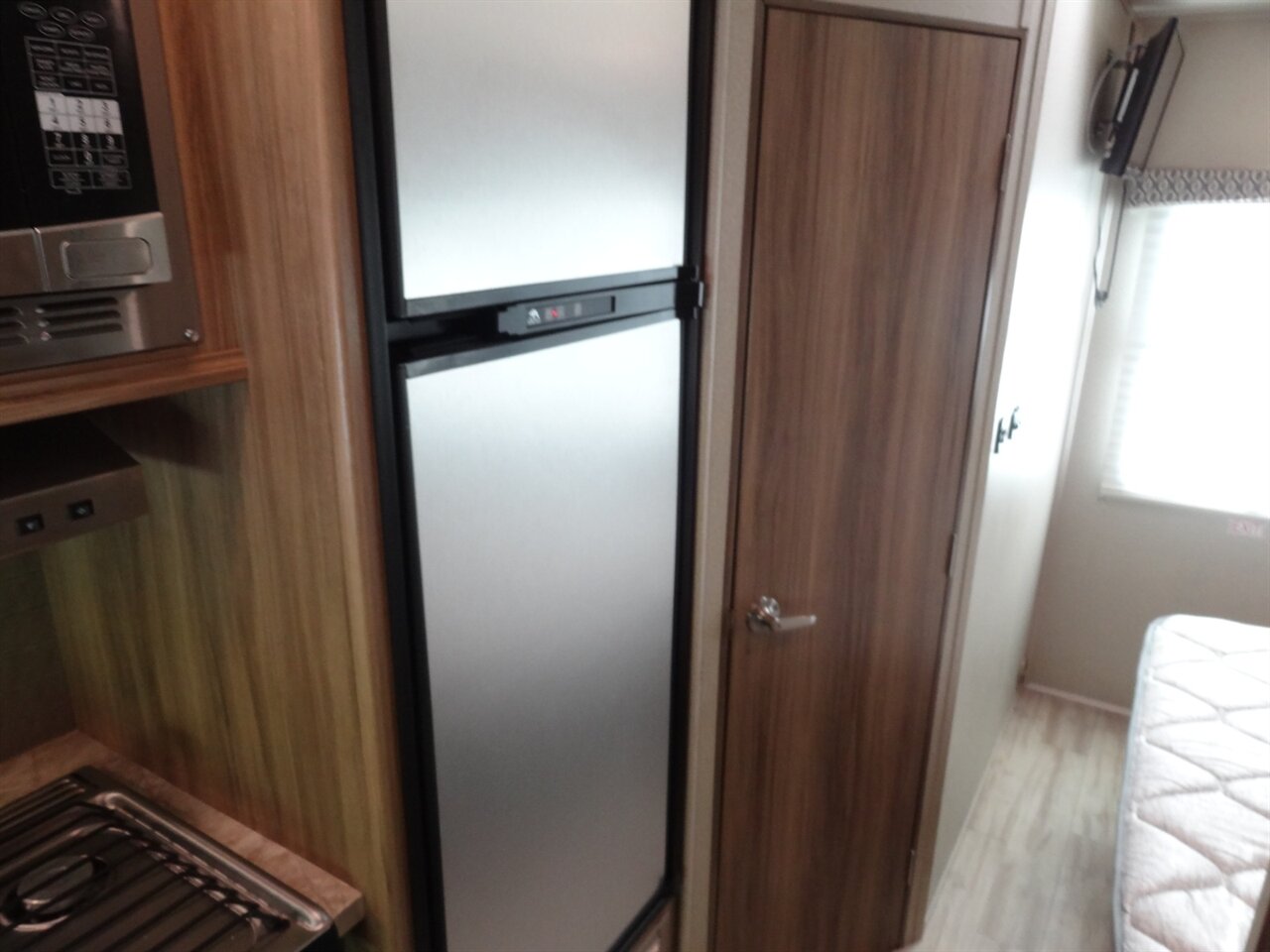 2019 Jayco Entegra 22J Odyssey - Photo 61 - Deland, FL 32720