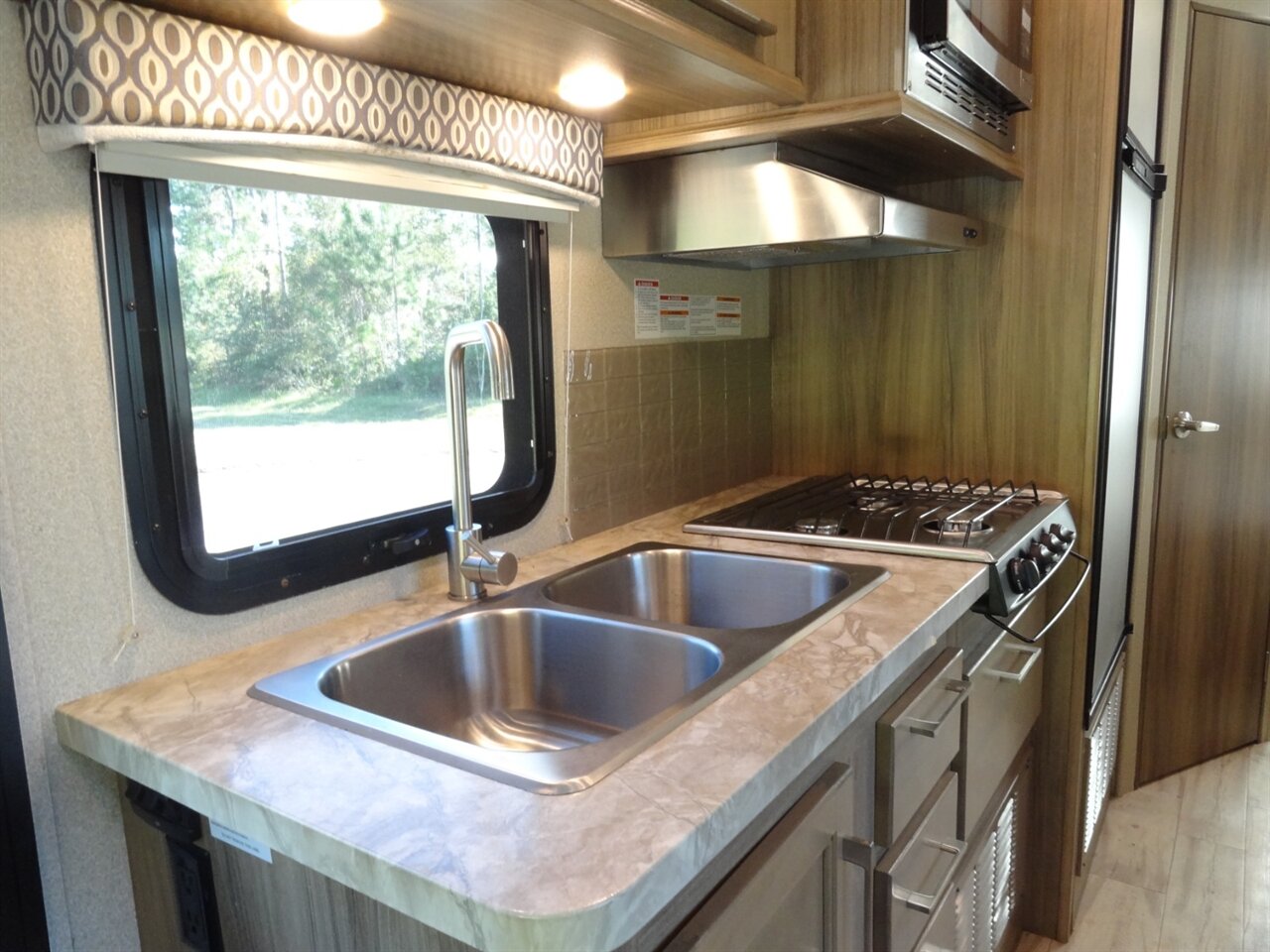 2019 Jayco Entegra 22J Odyssey - Photo 55 - Deland, FL 32720