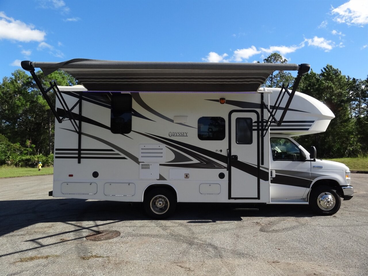 2019 Jayco Entegra 22J Odyssey - Photo 4 - Deland, FL 32720