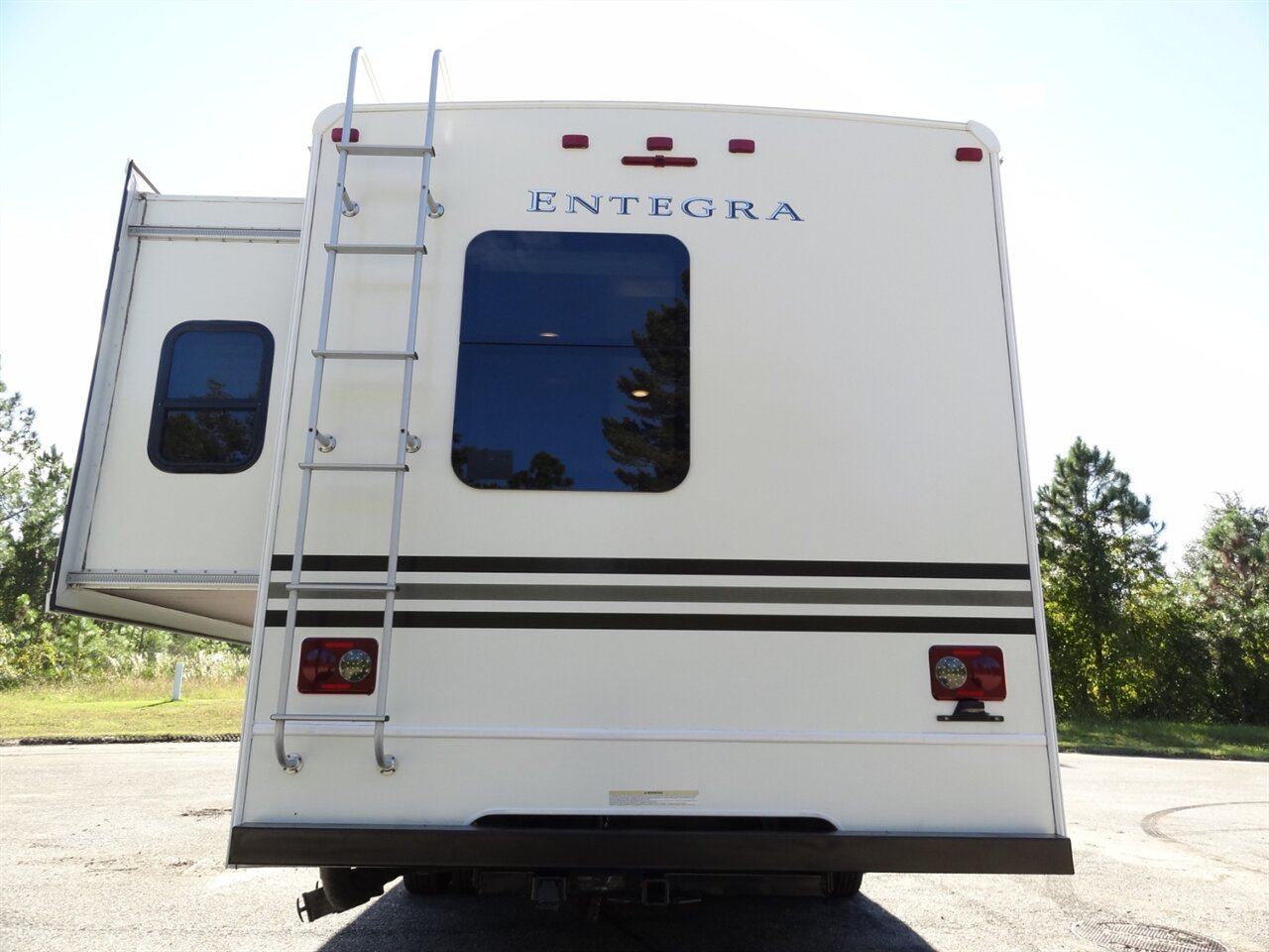 2019 Jayco Entegra 22J Odyssey - Photo 16 - Deland, FL 32720