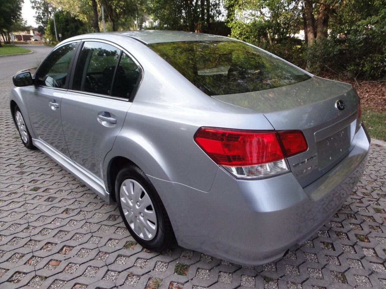 2014 Subaru Legacy 2.5i   - Photo 4 - Deland, FL 32720