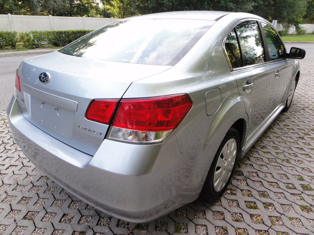 2014 Subaru Legacy 2.5i   - Photo 3 - Deland, FL 32720