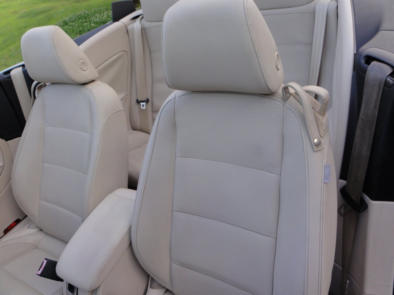 2010 Volkswagen Eos Komfort  Premium - Photo 38 - Deland, FL 32720