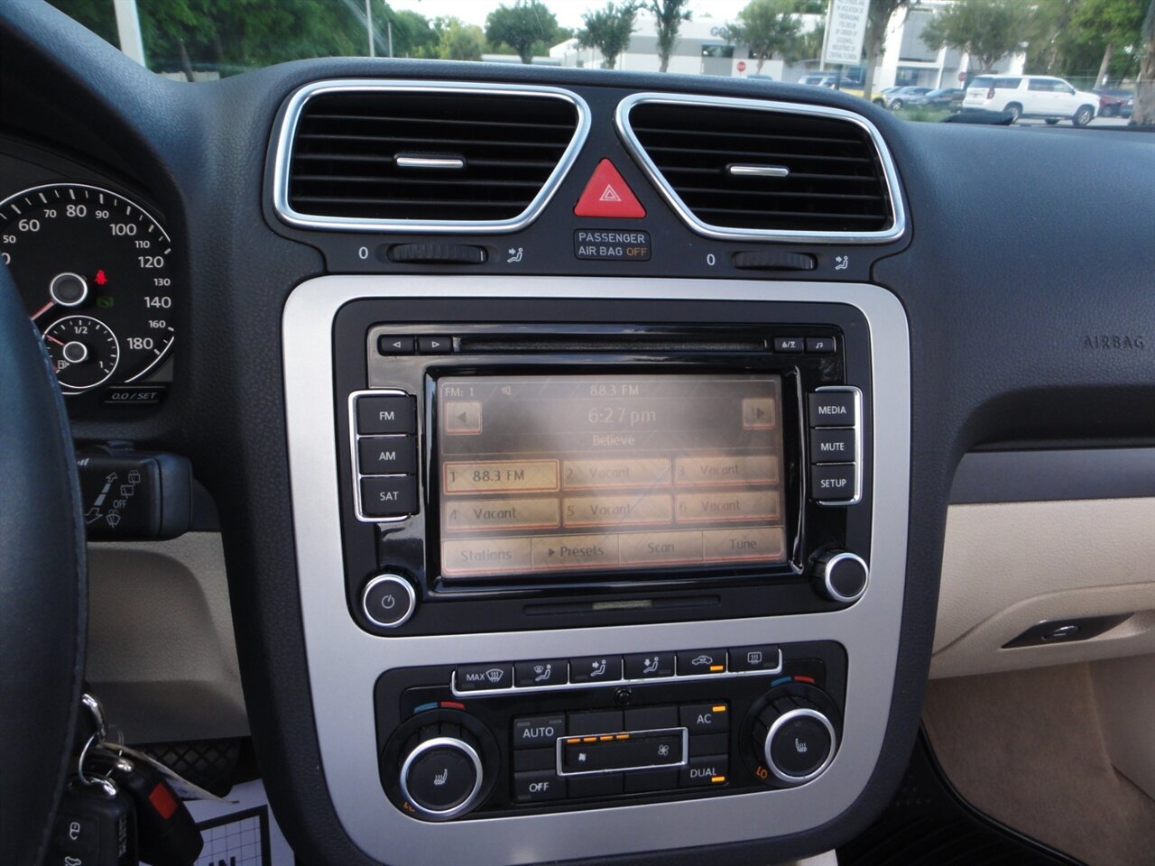 2010 Volkswagen Eos Komfort  Premium - Photo 52 - Deland, FL 32720