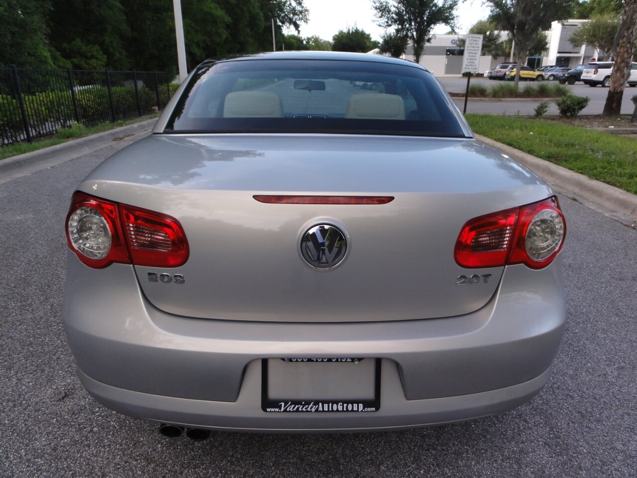 2010 Volkswagen Eos Komfort  Premium - Photo 18 - Deland, FL 32720