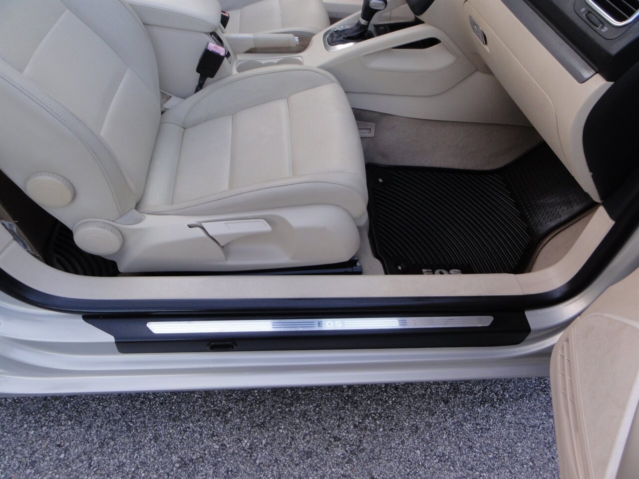 2010 Volkswagen Eos Komfort  Premium - Photo 41 - Deland, FL 32720