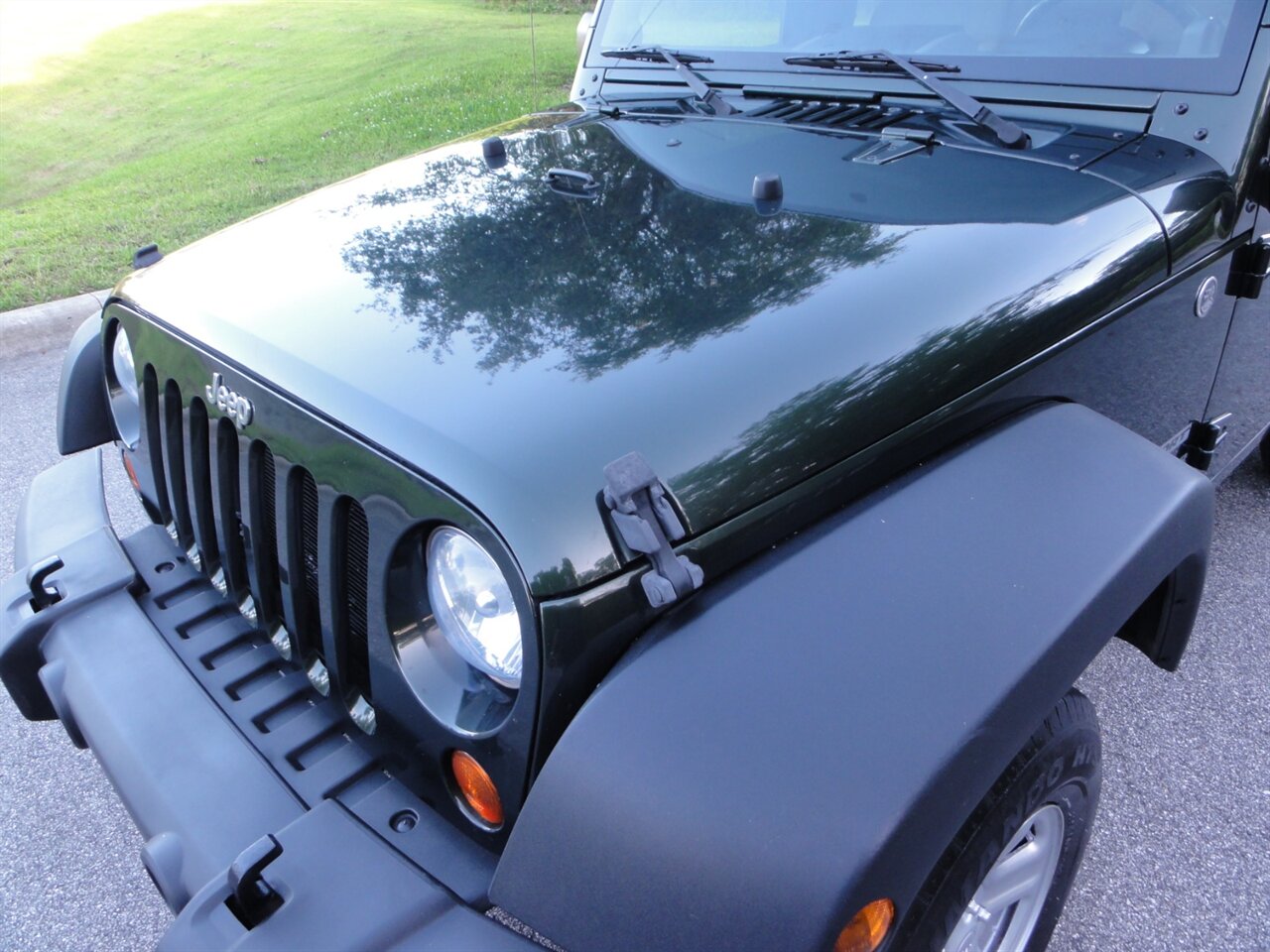 2010 Jeep Wrangler Sport 4X4 - Photo 17 - Deland, FL 32720