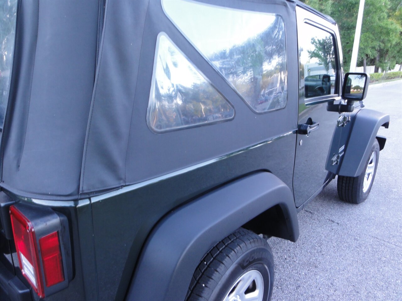 2010 Jeep Wrangler Sport 4X4 - Photo 13 - Deland, FL 32720