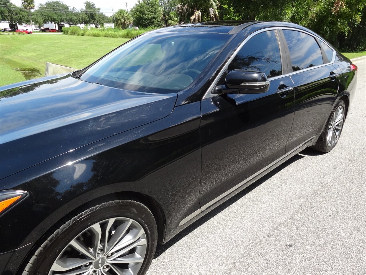 2016 Hyundai Genesis 3.8L - Photo 11 - Deland, FL 32720