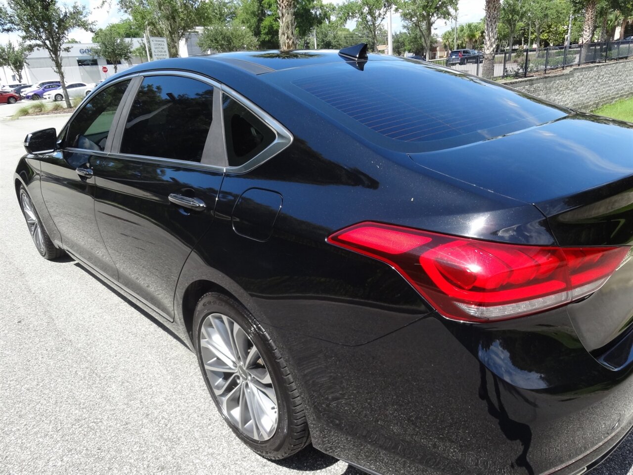 2016 Hyundai Genesis 3.8L - Photo 12 - Deland, FL 32720