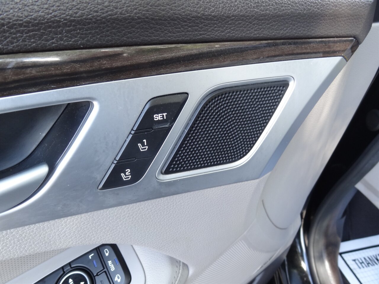 2016 Hyundai Genesis 3.8L - Photo 26 - Deland, FL 32720