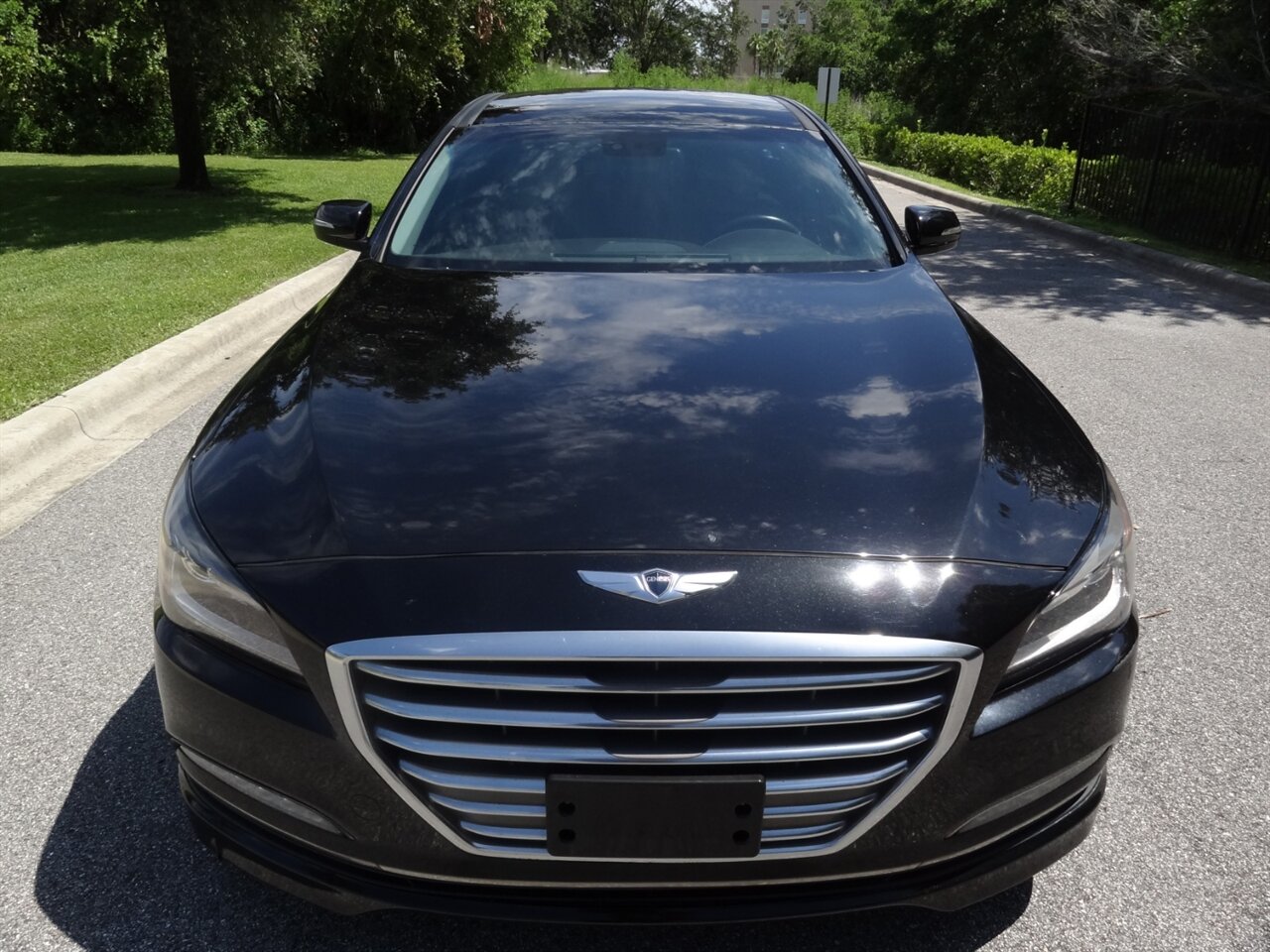 2016 Hyundai Genesis 3.8L - Photo 7 - Deland, FL 32720