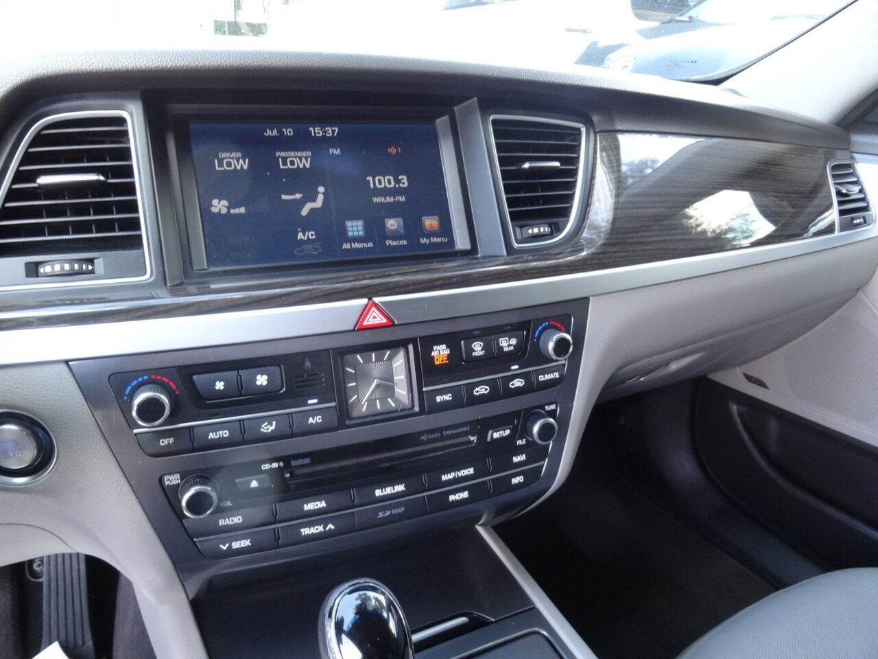 2016 Hyundai Genesis 3.8L - Photo 51 - Deland, FL 32720