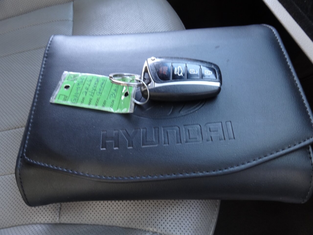 2016 Hyundai Genesis 3.8L - Photo 59 - Deland, FL 32720