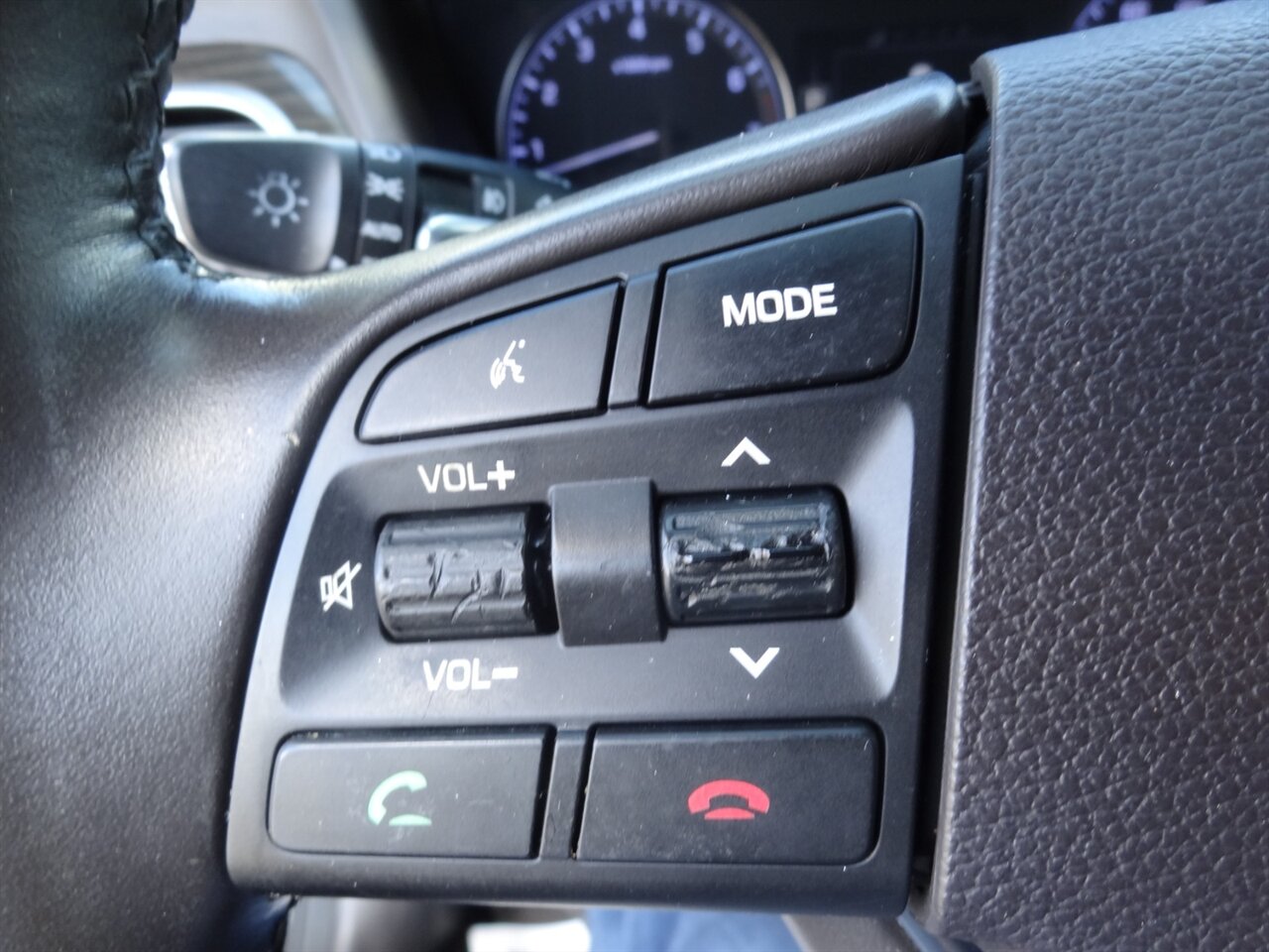 2016 Hyundai Genesis 3.8L - Photo 43 - Deland, FL 32720