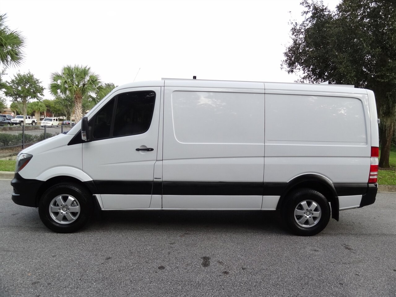 2016 Mercedes-Benz Sprinter 2500   - Photo 15 - Deland, FL 32720