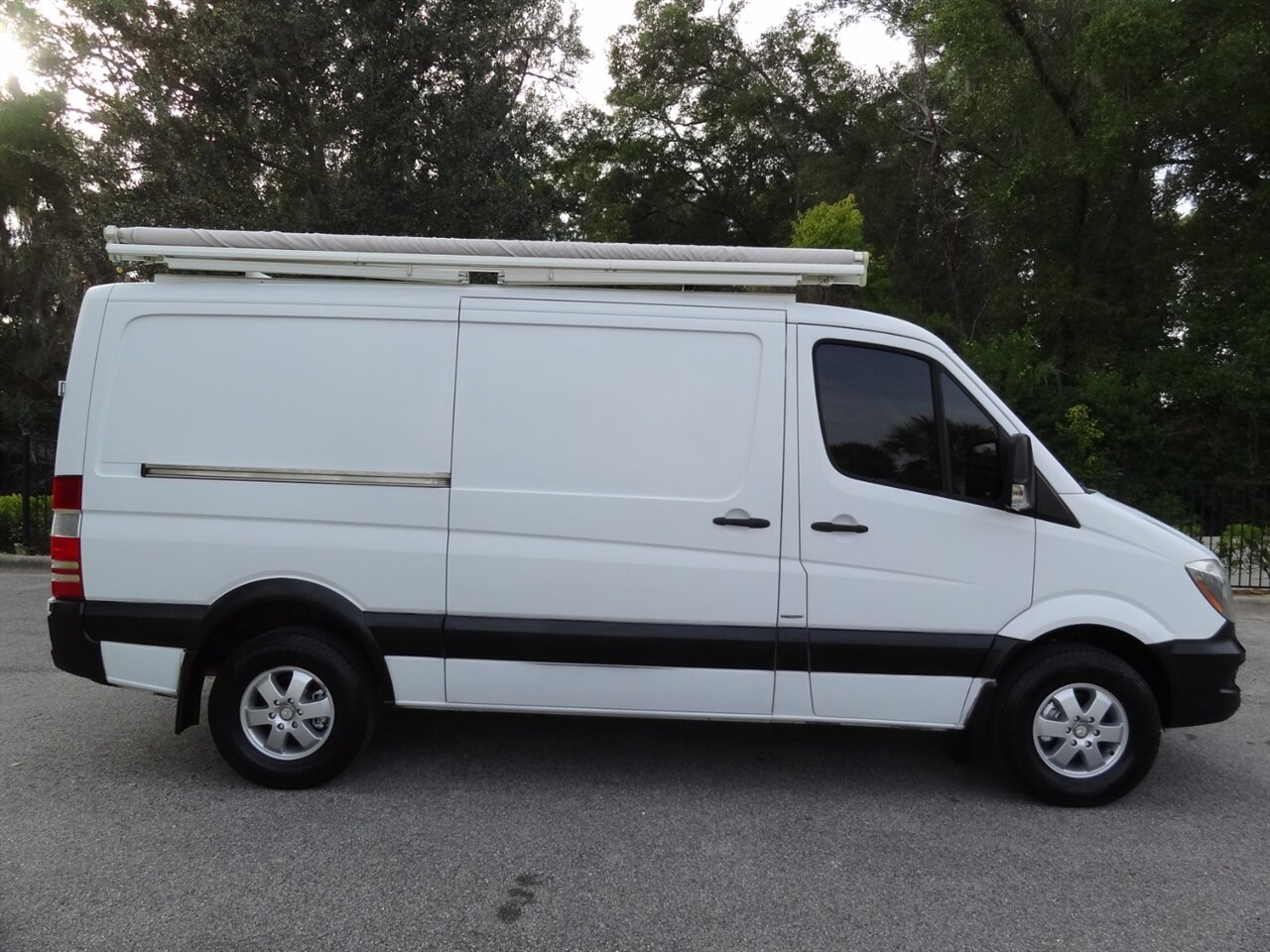 2016 Mercedes-Benz Sprinter 2500   - Photo 14 - Deland, FL 32720