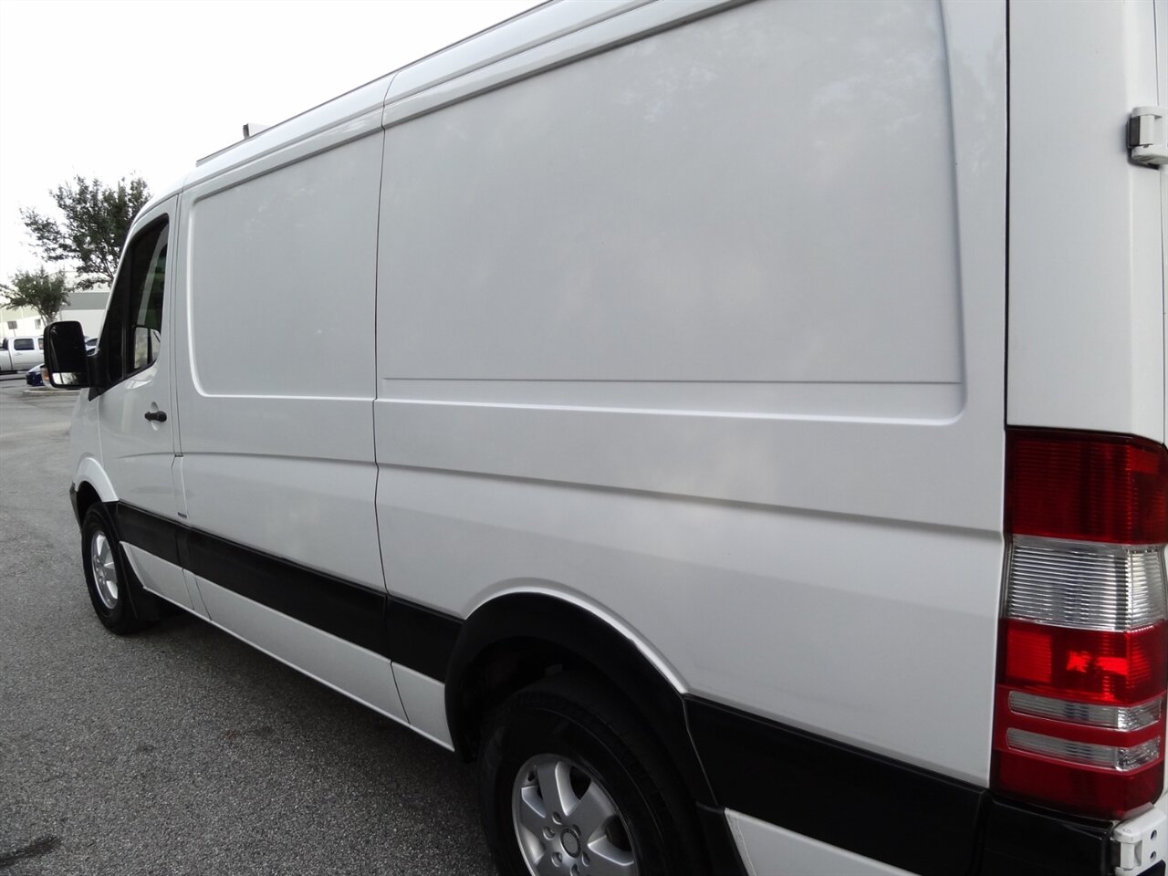 2016 Mercedes-Benz Sprinter 2500   - Photo 10 - Deland, FL 32720