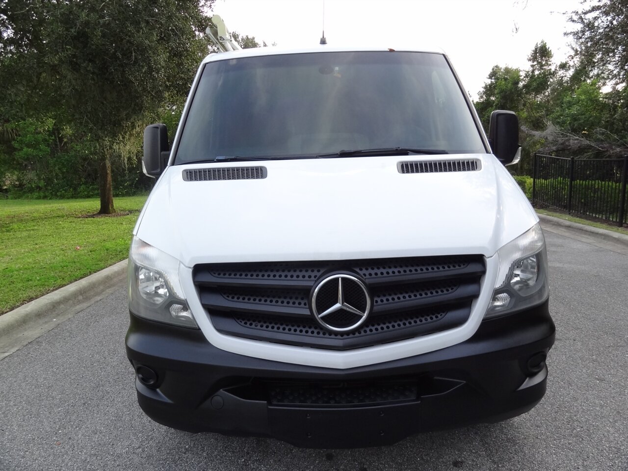 2016 Mercedes-Benz Sprinter 2500   - Photo 5 - Deland, FL 32720