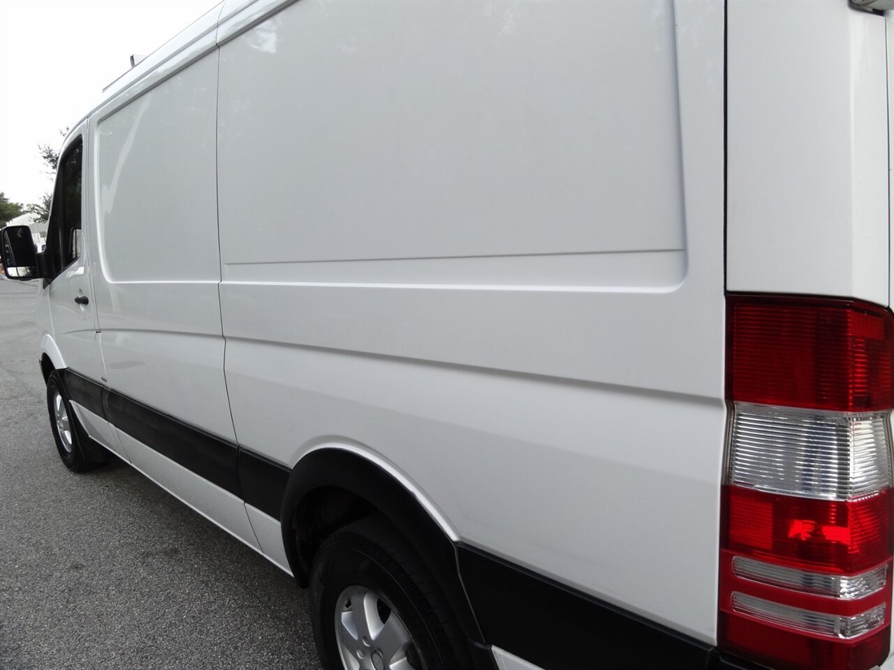 2016 Mercedes-Benz Sprinter 2500   - Photo 20 - Deland, FL 32720