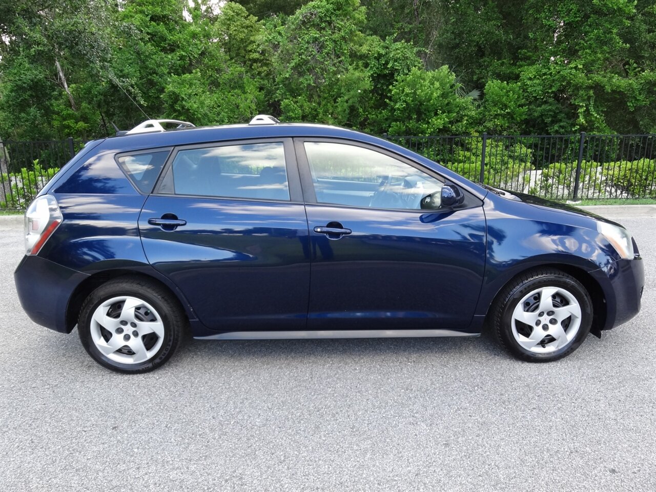 2009 Pontiac Vibe 1.8L  Wagon - Photo 15 - Deland, FL 32720