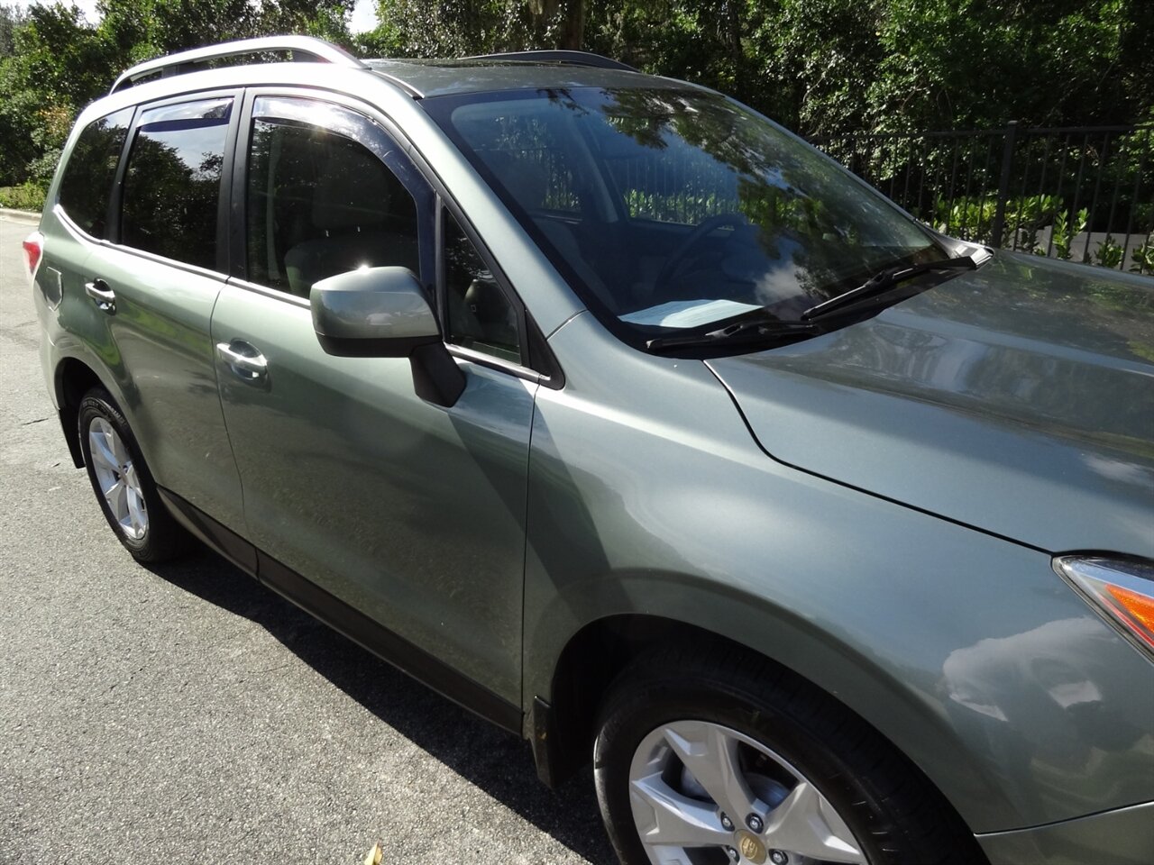 2015 Subaru Forester 2.5i Premium   - Photo 8 - Deland, FL 32720