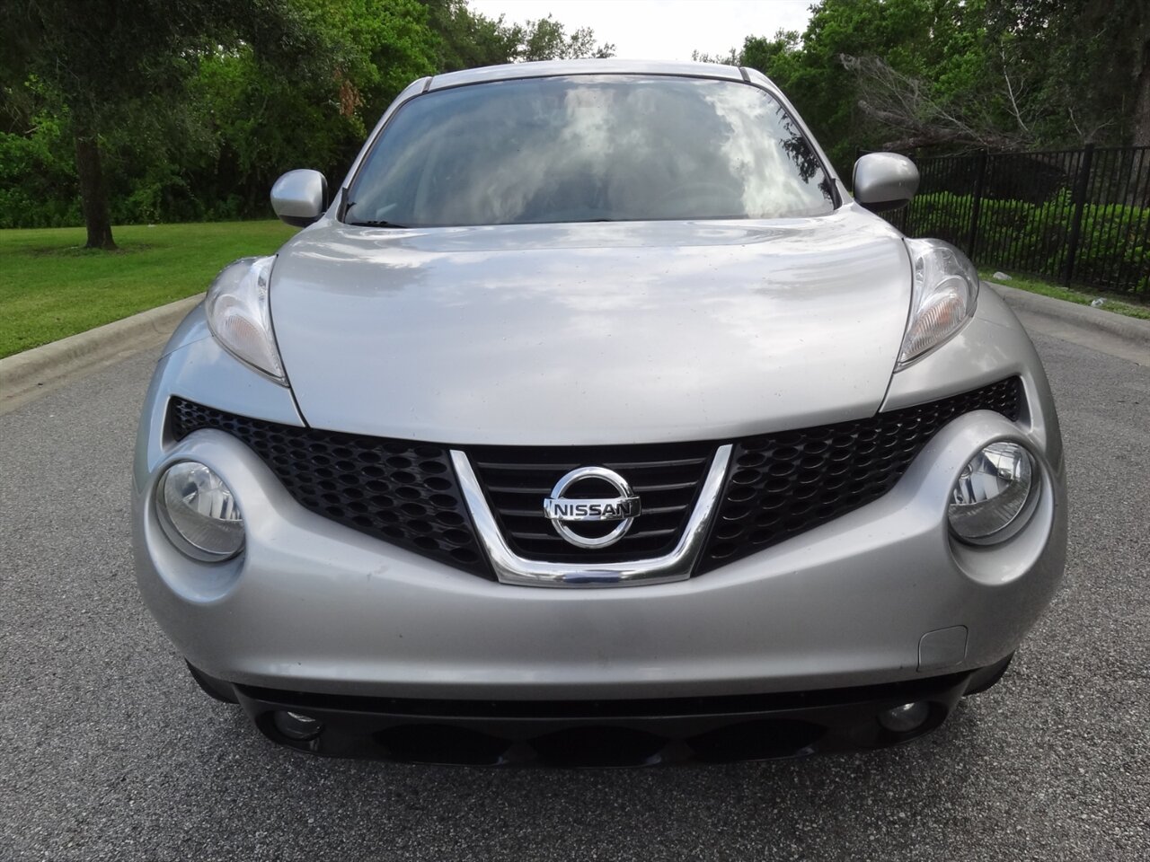 2012 Nissan JUKE SL - Photo 5 - Deland, FL 32720