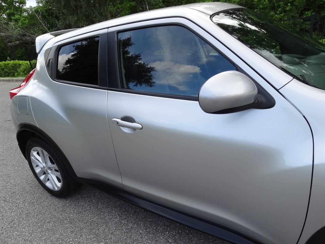 2012 Nissan JUKE SL - Photo 11 - Deland, FL 32720