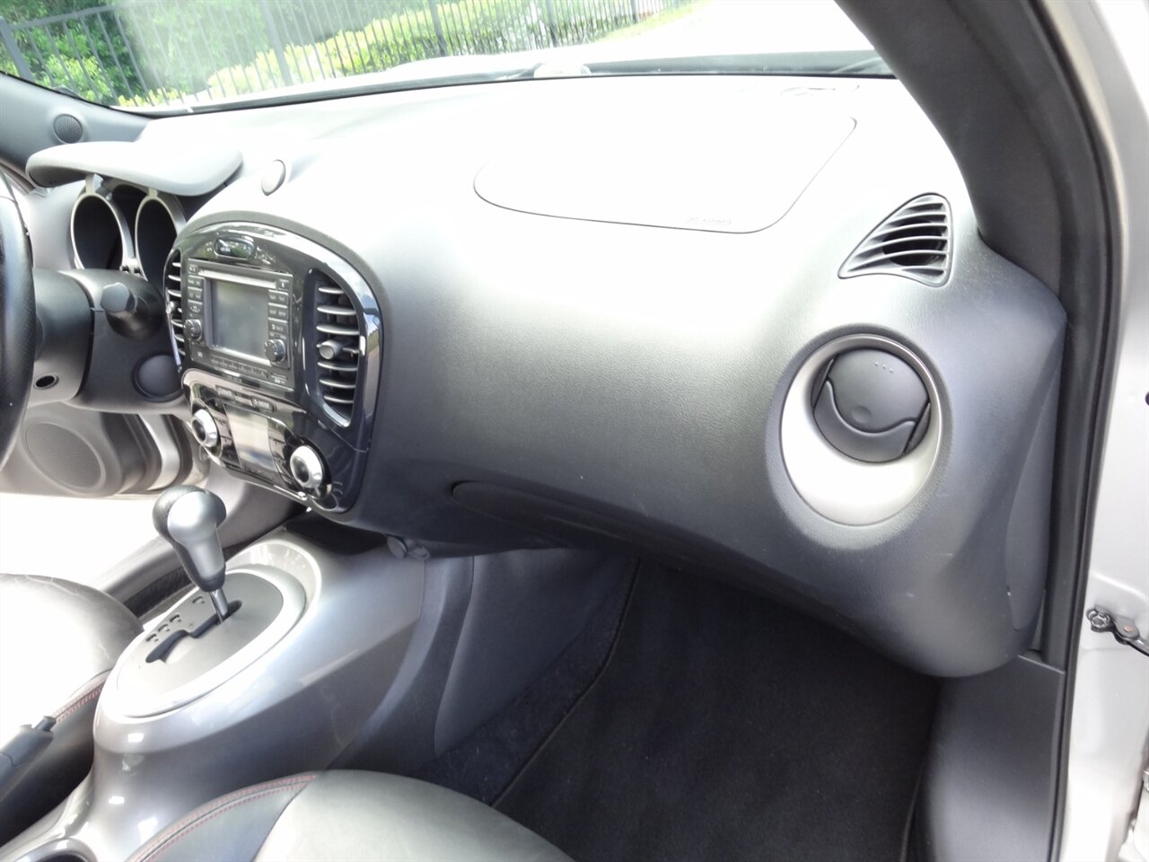 2012 Nissan JUKE SL - Photo 45 - Deland, FL 32720