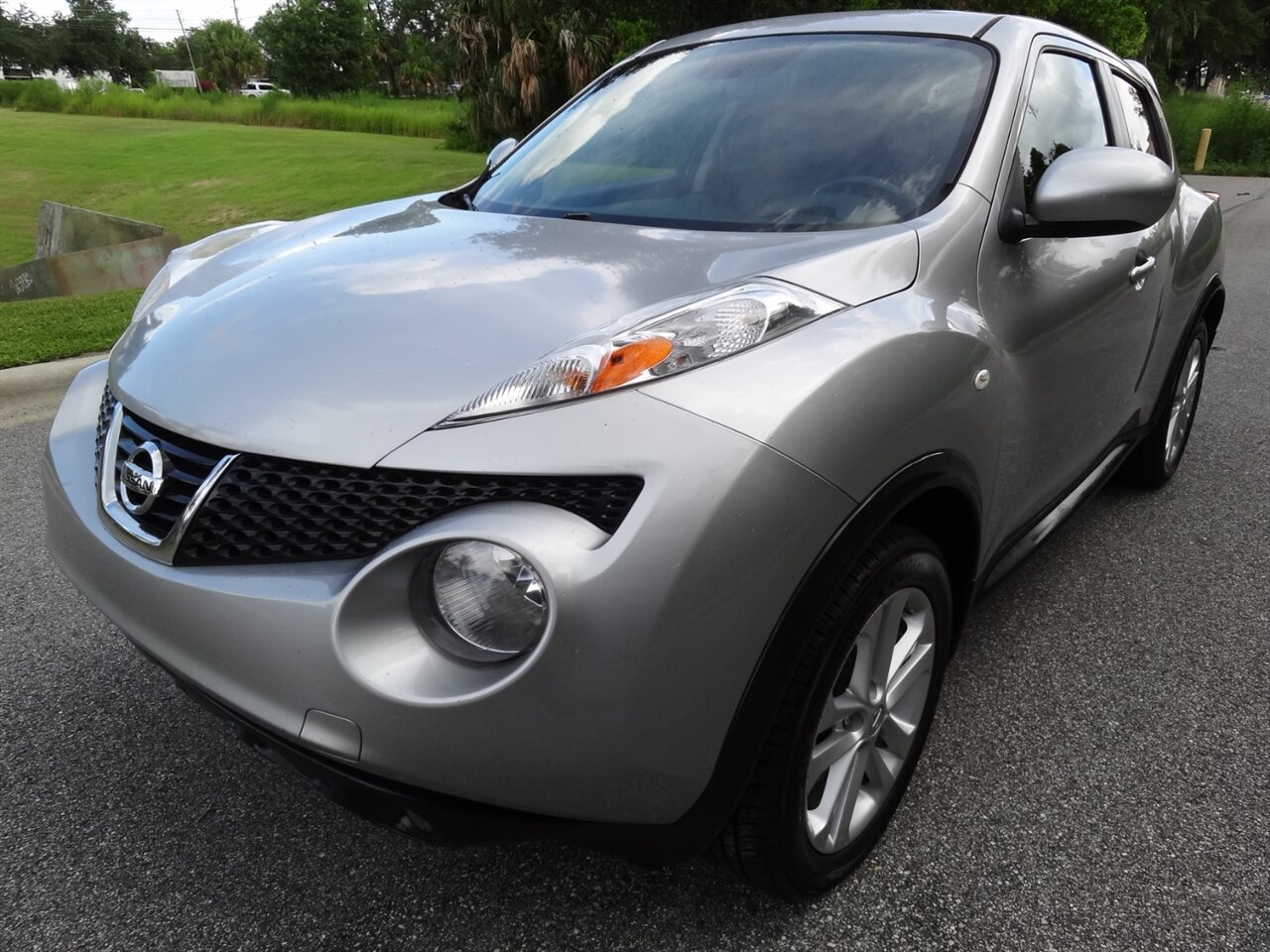 2012 Nissan JUKE SL - Photo 2 - Deland, FL 32720