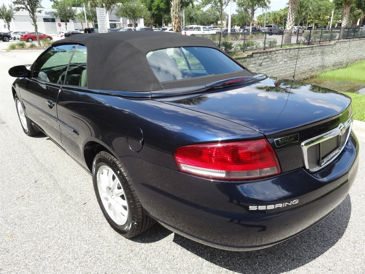 2001 Chrysler Sebring LXi - Photo 8 - Deland, FL 32720