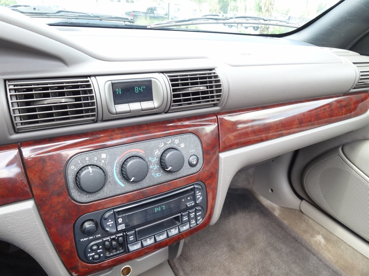 2001 Chrysler Sebring LXi - Photo 52 - Deland, FL 32720