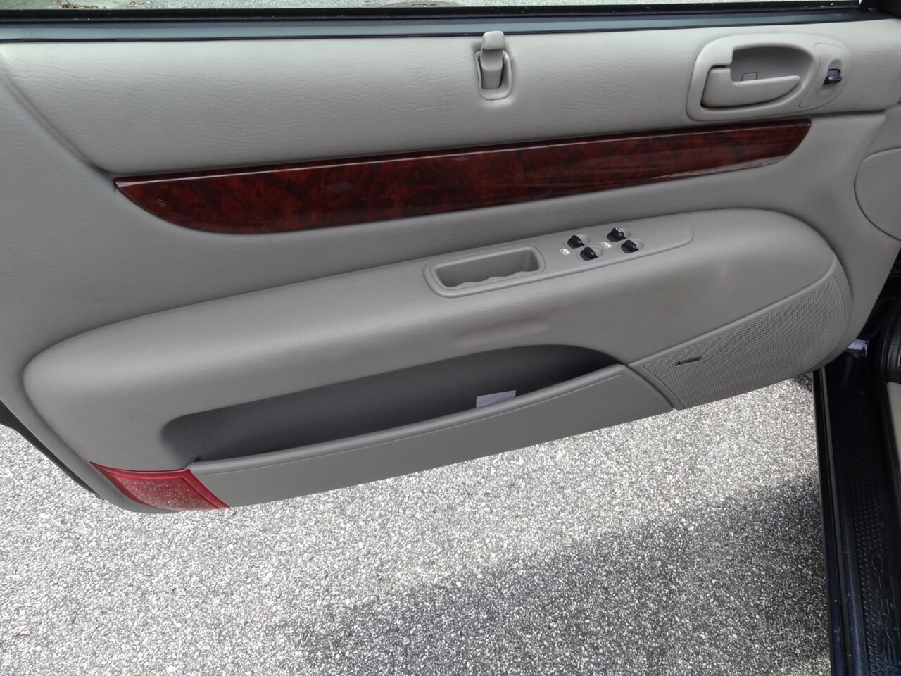 2001 Chrysler Sebring LXi - Photo 34 - Deland, FL 32720