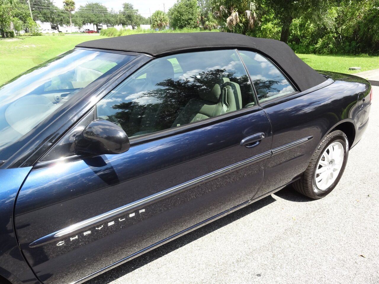 2001 Chrysler Sebring LXi - Photo 13 - Deland, FL 32720
