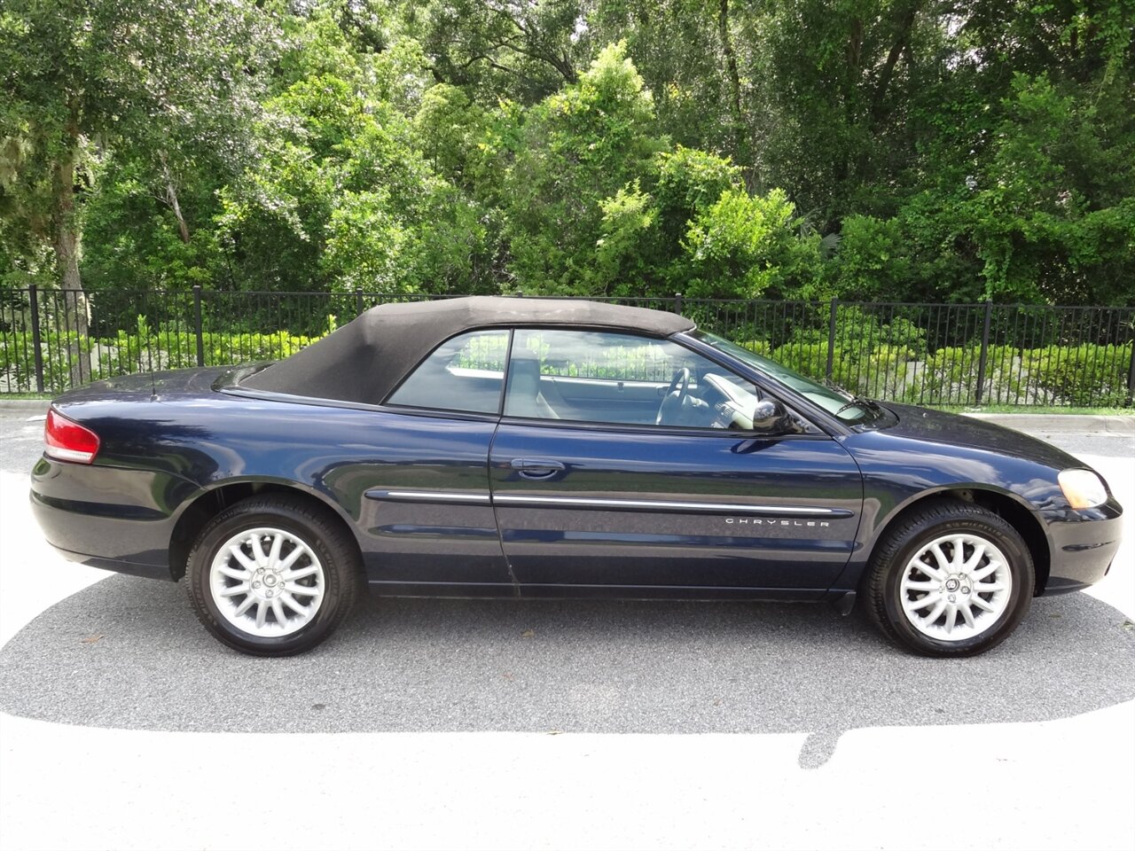 2001 Chrysler Sebring LXi - Photo 25 - Deland, FL 32720