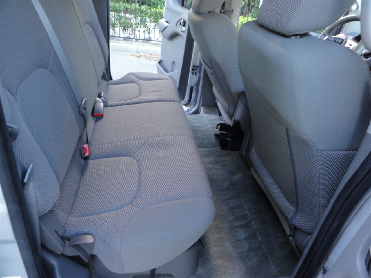 2015 Nissan Frontier SV   - Photo 40 - Deland, FL 32720