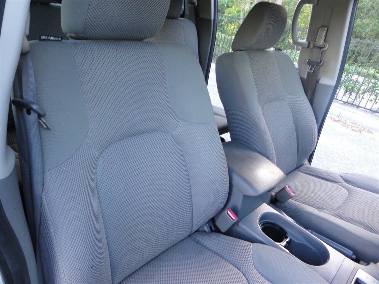 2015 Nissan Frontier SV   - Photo 43 - Deland, FL 32720